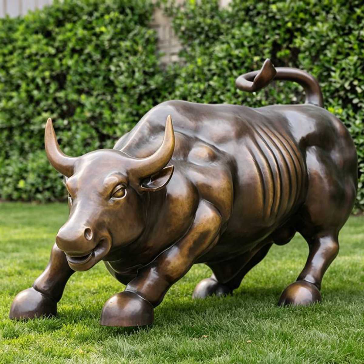 Bronze Wall Street Bull Statue Charging Bull for Business & Garden Decor